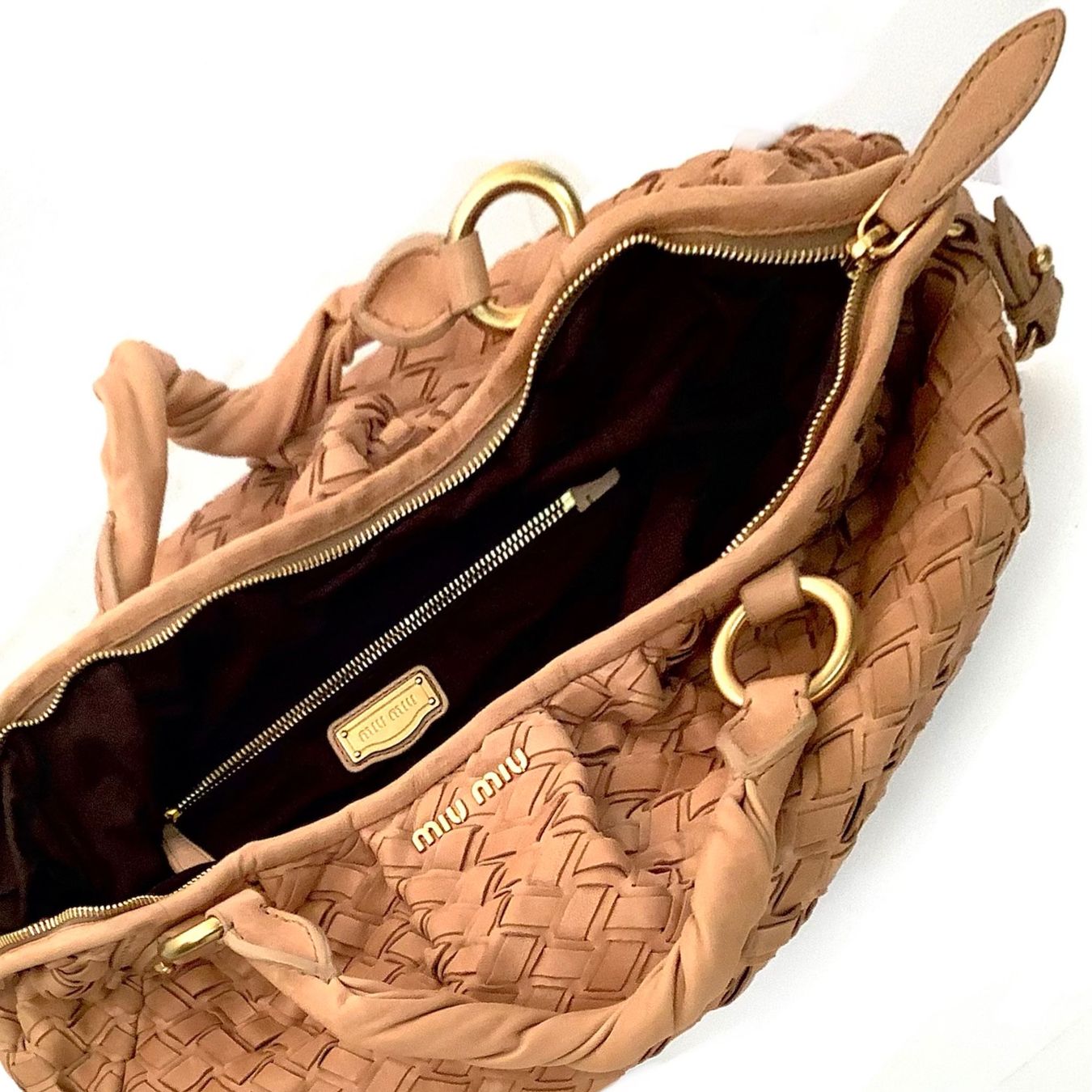Miu Miu Borse da donna: miu miu geraffte Ledertasche hellbraun Neu – Nuovo (secondo la descrizione) da Küsnacht ZH venduto da Vuit-on 5
