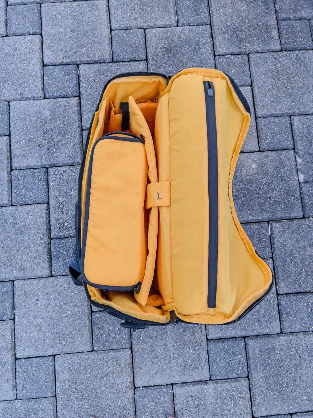 Kata Sacs: Notebook- und Kameratasche Kata CS-17 – D'occasion à Utzenstorf par 256479sobe 8