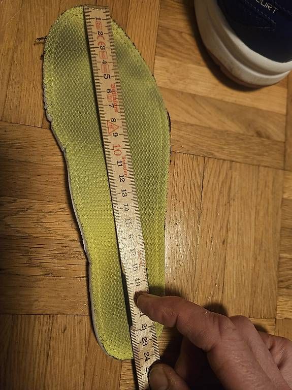 Chaussures hommes: Asics Gel Hallenschuhe Gr. 37 – D'occasion à Zürich par steffenboch 3