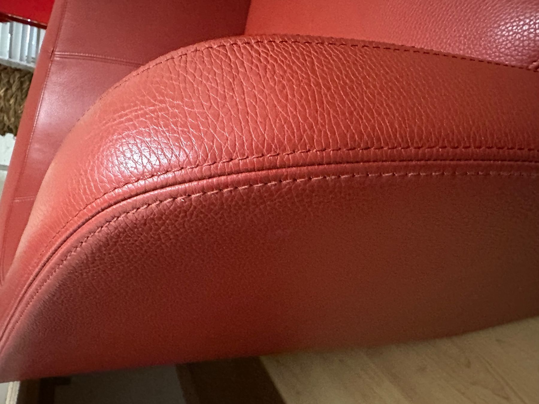 Poltrone: Drehsessel rot Leder – Usato da Rothrist venduto da victoryyy 6