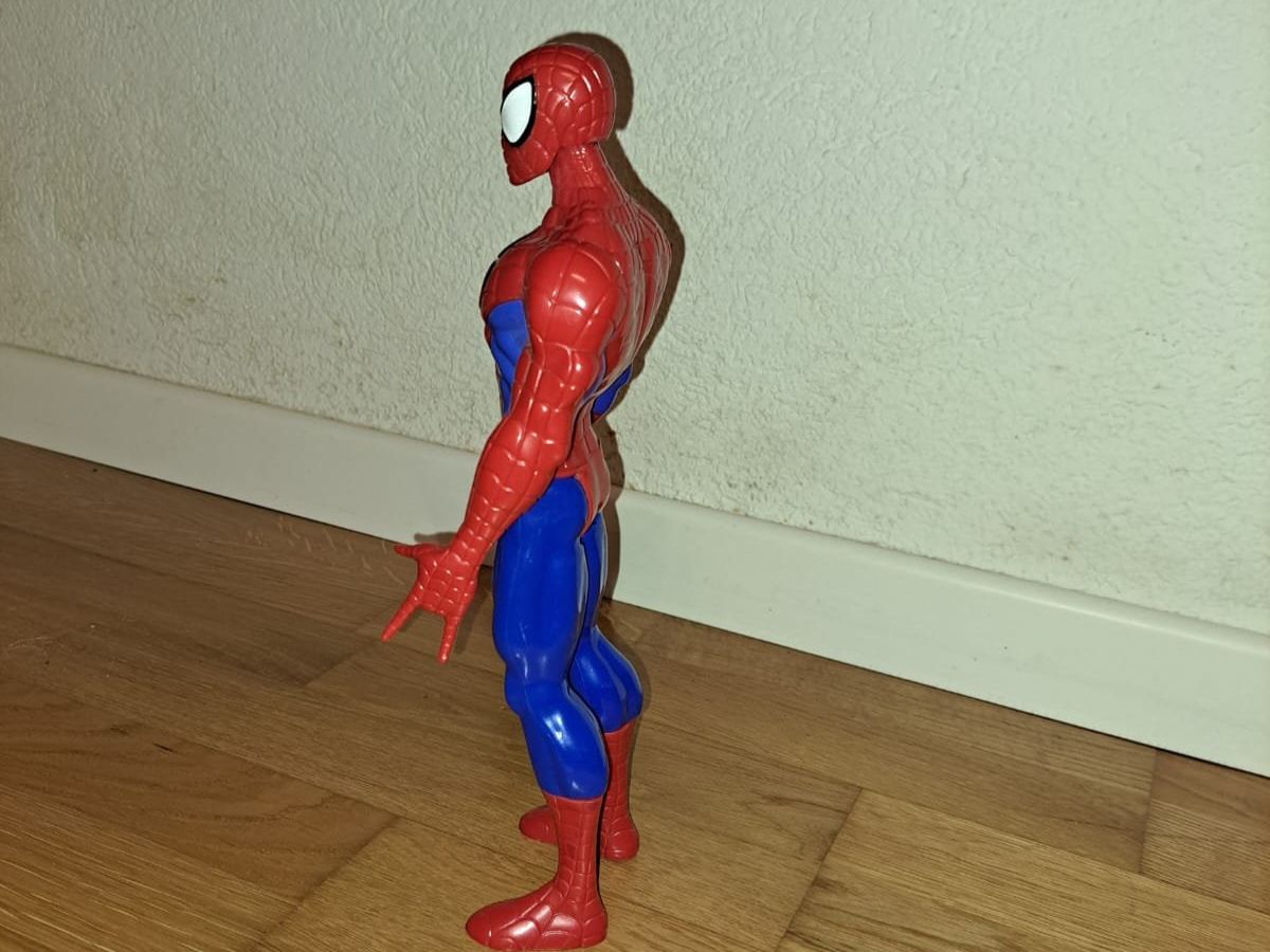 Hasbro Giocattoli: Actionfigur Spiderman – Usato da Münsingen venduto da BeatGrolimund 1