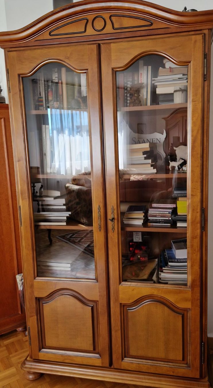 Vitrines: Vitrine bois – D'occasion à Pully par Andalous