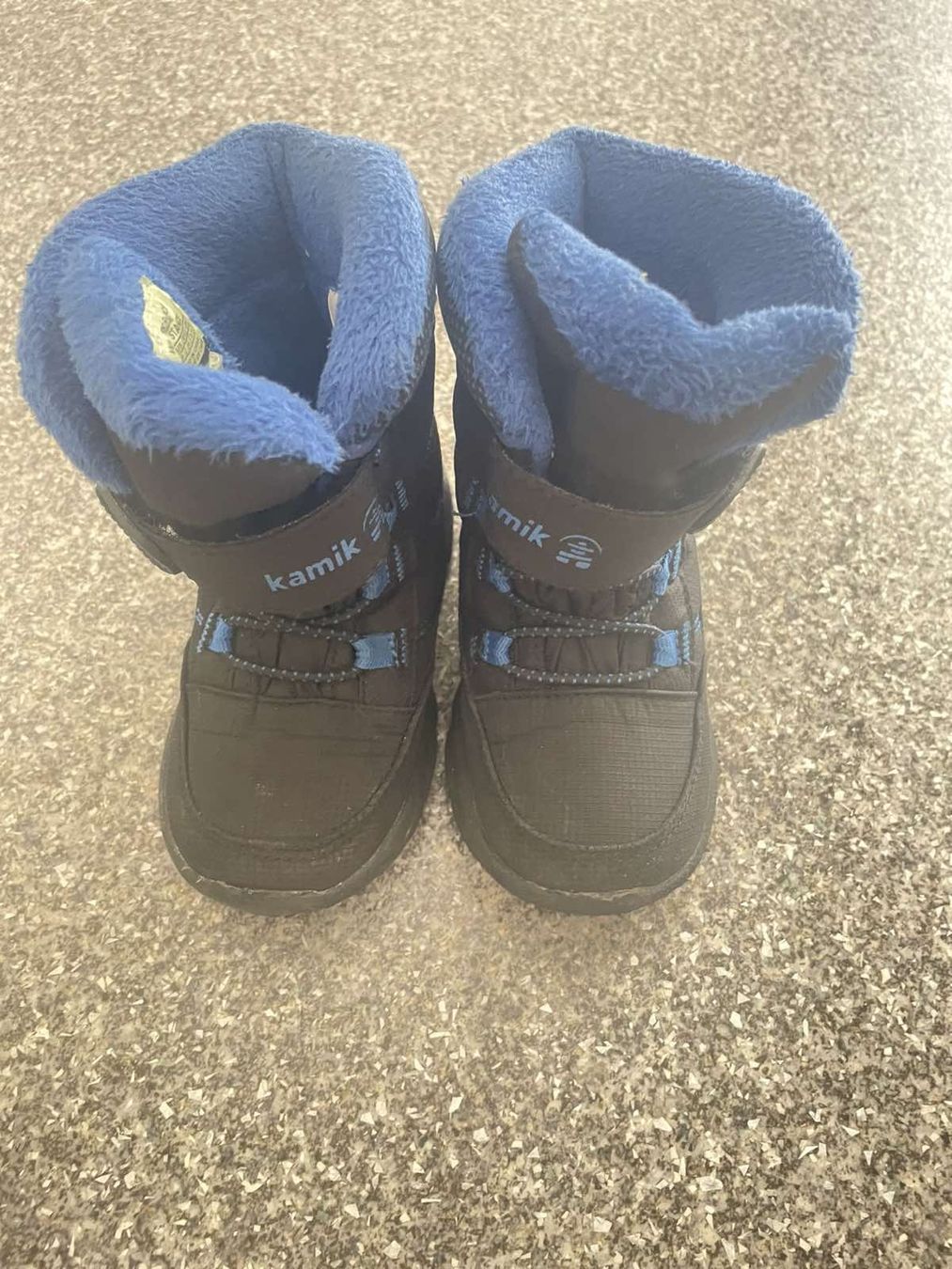 Scarpe per ragazzi: 3 Paar Winterschuhe  – Usato da Buchs SG venduto da VitaliiKu 1