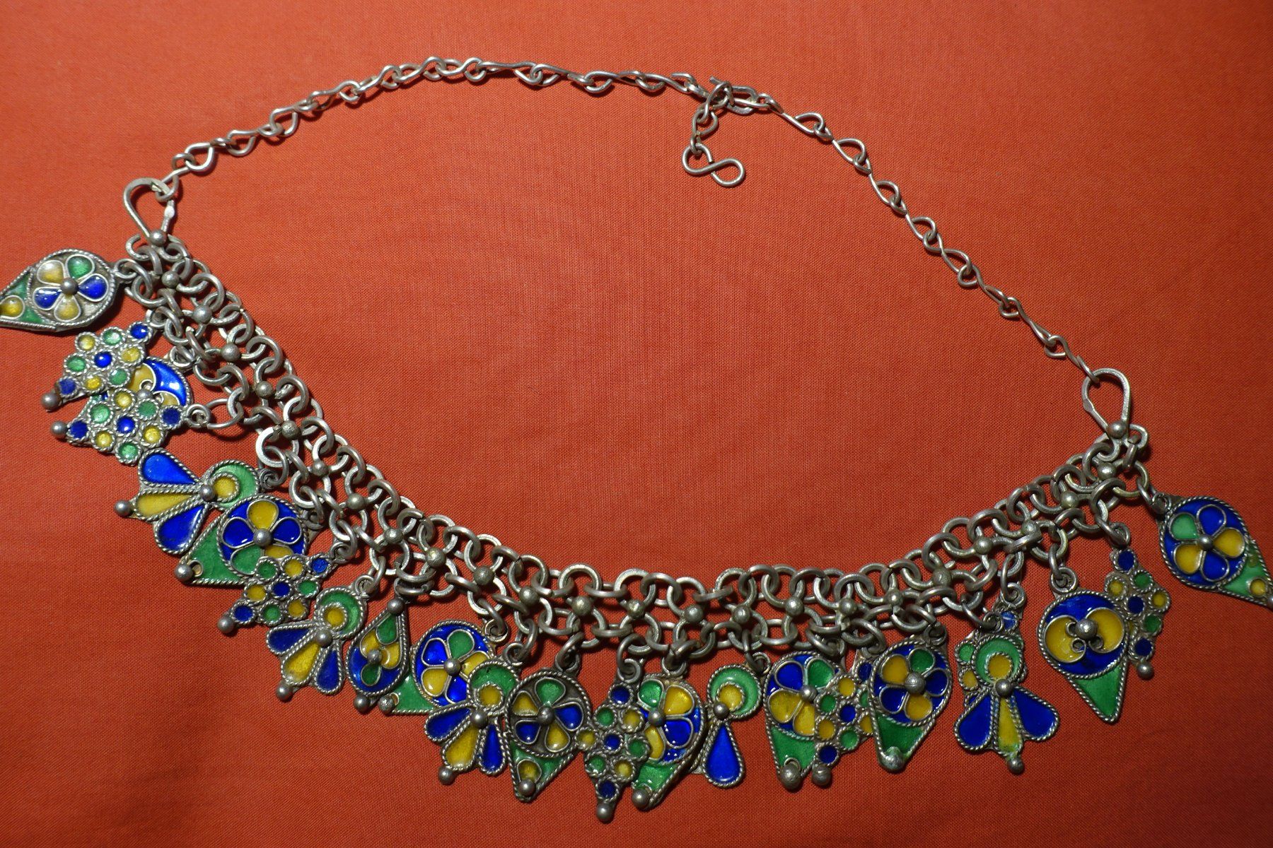 Catenine: Kabyl Schmuck, Halskette Silber, Handarbeit – Usato da Marly venduto da Schrumpf