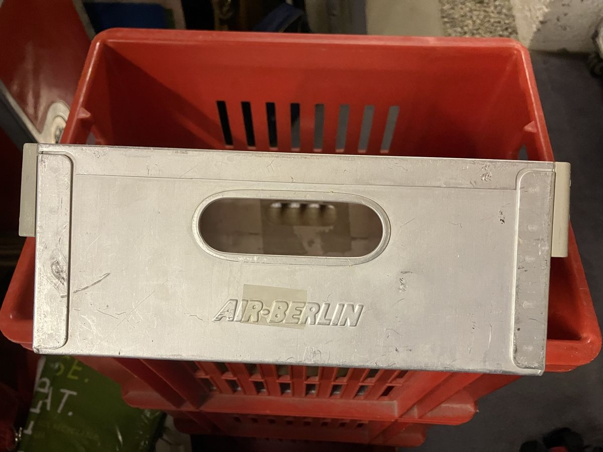 Altro in Aeronautica: Air Berlin Atlas Flugzeugtrolley Drawer – Usato da Zürich venduto da Classic_Collection_Zurich 1
