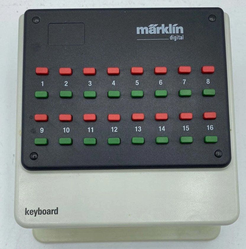 Märklin Commande à distance: keyboard – D'occasion à Aesch (Neftenbach) par klaibovski