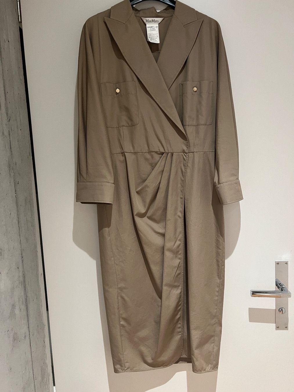 Max Mara Vestiti: Kleid Max Mara Gr. 40 NEU und ungetragen – Nuovo (secondo la descrizione) da schaan venduto da Ak9jg8