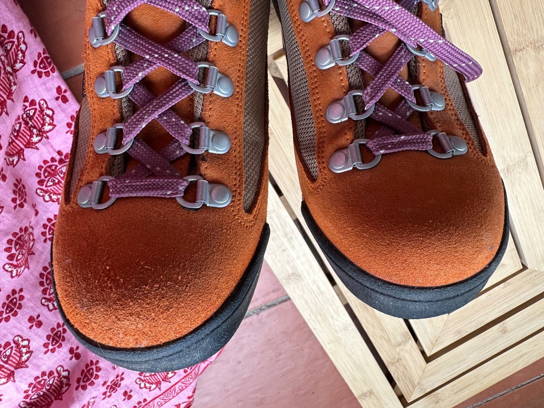 Scarpe da uomo: Wanderschuhe Grösse 37 - 38 fast neu – Usato da Basel venduto da mar_55j8 7