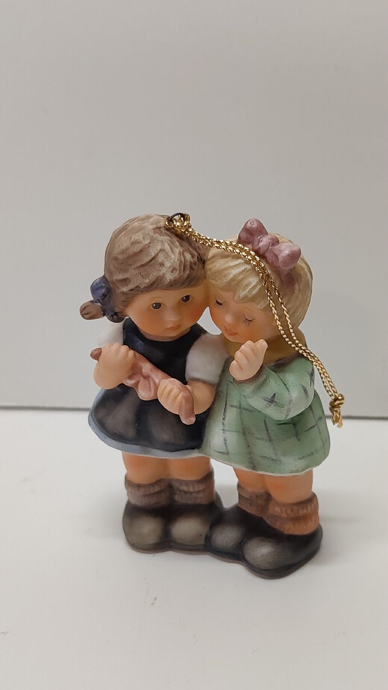 Hummel Statuette: Hummel Figur Mädchen, Goebel 1999 (W) – Usato da Neuenhof venduto da bro_9zsg