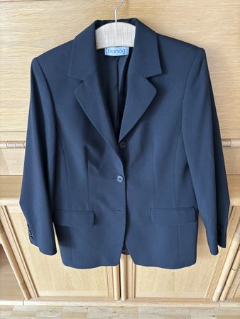 Schwarzer Blazer von Bianca, Grösse 38 - zeitlos schön!