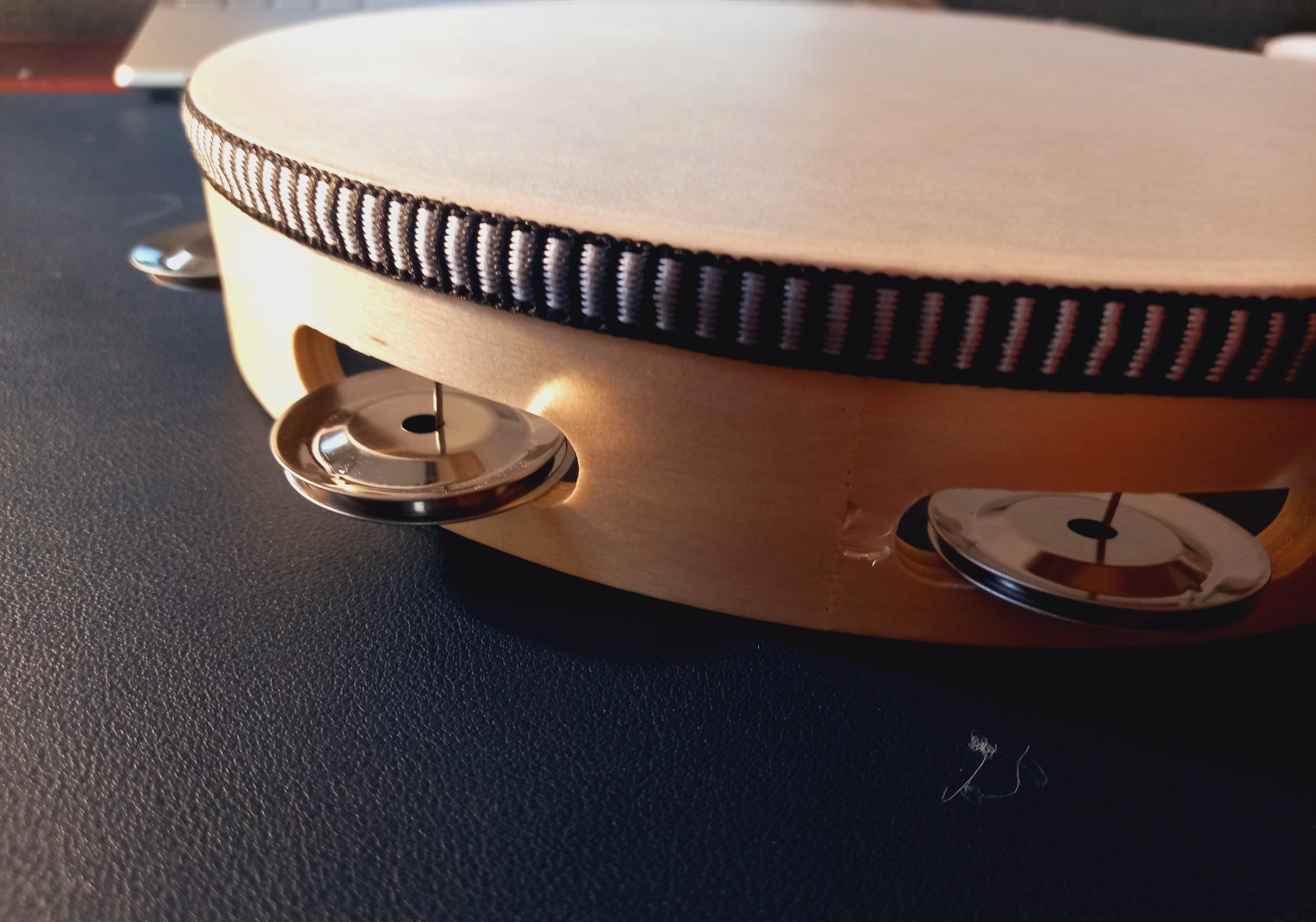 Strumenti musicali: 3x Tamburin mit Glöckchen 20cm - Tambourin – Nuovo e nell'imballaggio originale da Bremblens venduto da LOVA-MUSICA-SHOP 1