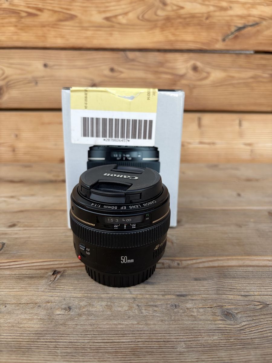 Canon Fotocamera: Canon EOS 7D Mark II Kit mit Objektiven & Tasche und Ovp – Usato da Konolfingen venduto da wie_r6n2 4