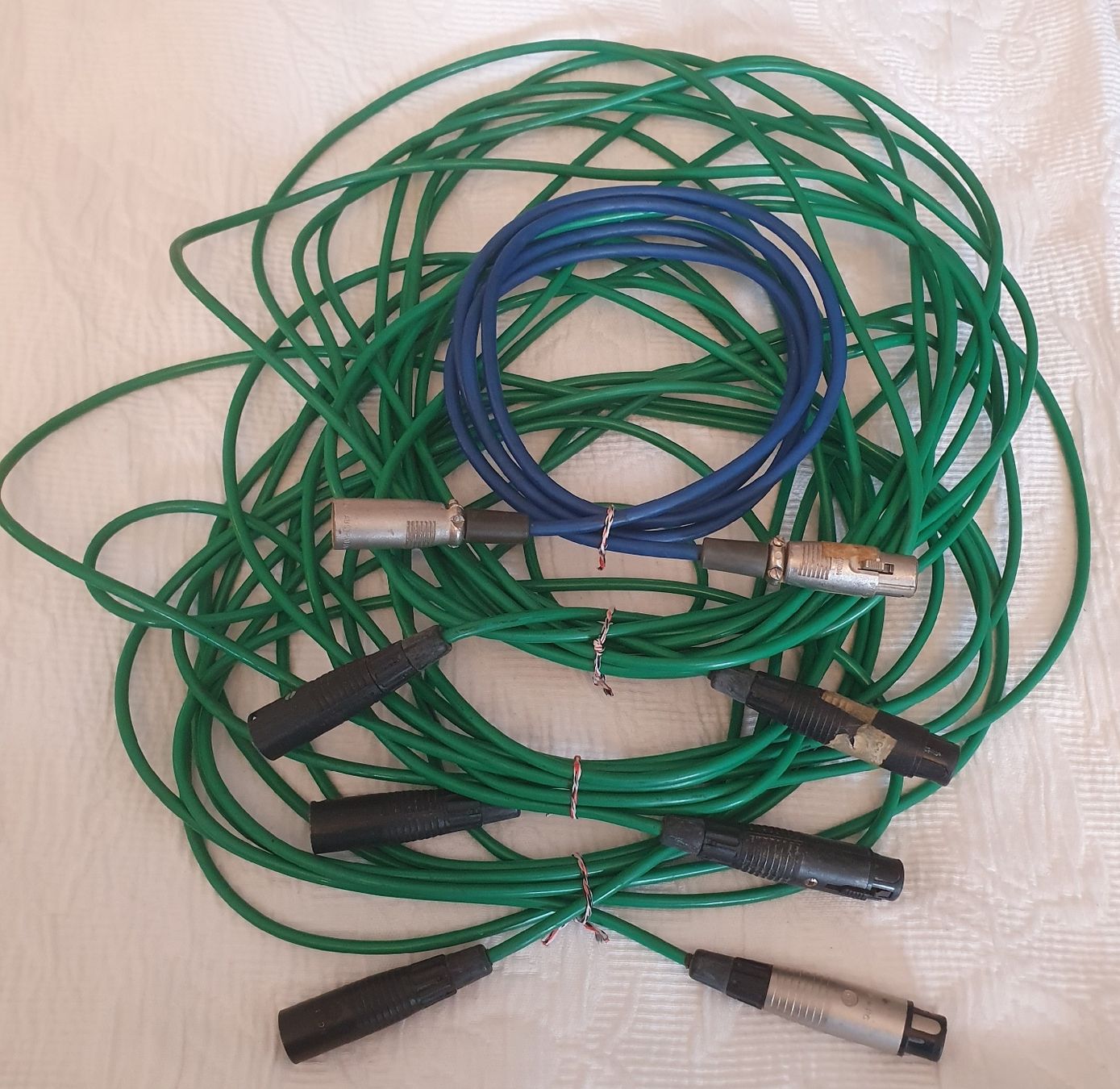 Cavi: 4x XLR-Kabel – Usato da Pfäffikon ZH venduto da edwinstarr1