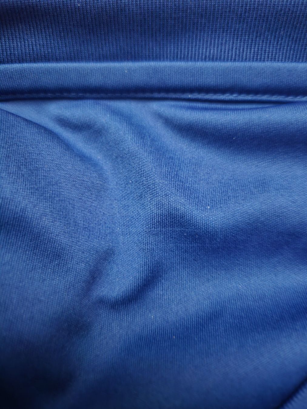 Adidas Leibchen & Hosen: Adidas Trikot Gr.M – Gebraucht aus Emmenbrücke von TopGato 1