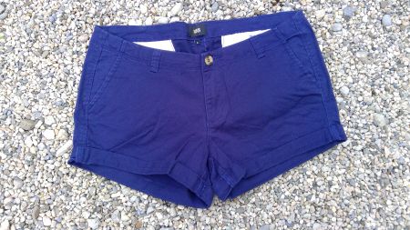 Short bleu foncé YESorNO, taille L (92cm), poches 4x, NEUF