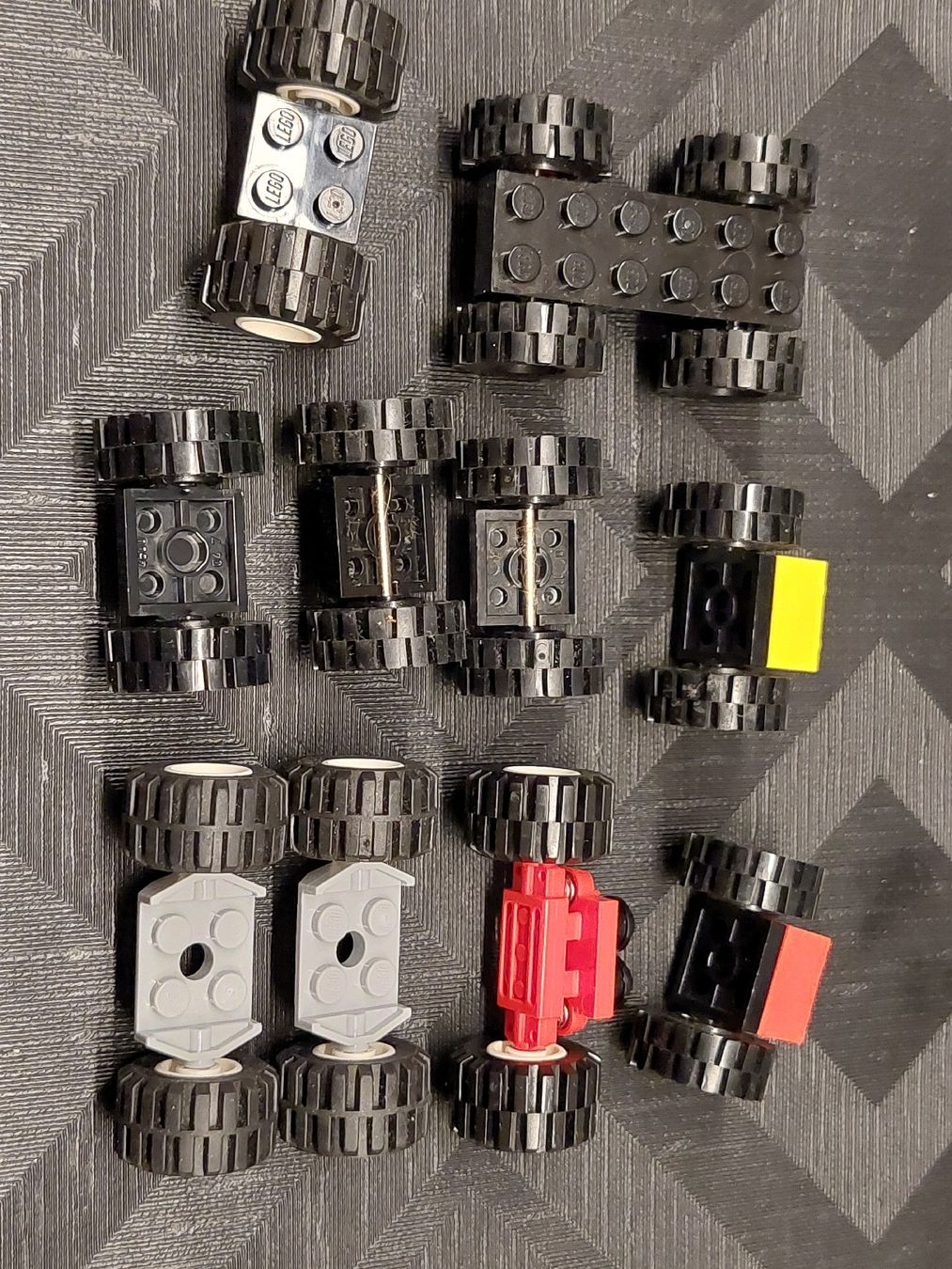 Lego Spielzeuge: Div. Lego Räder & Achsen – Gebraucht aus Zetzwil von sti_x9xf