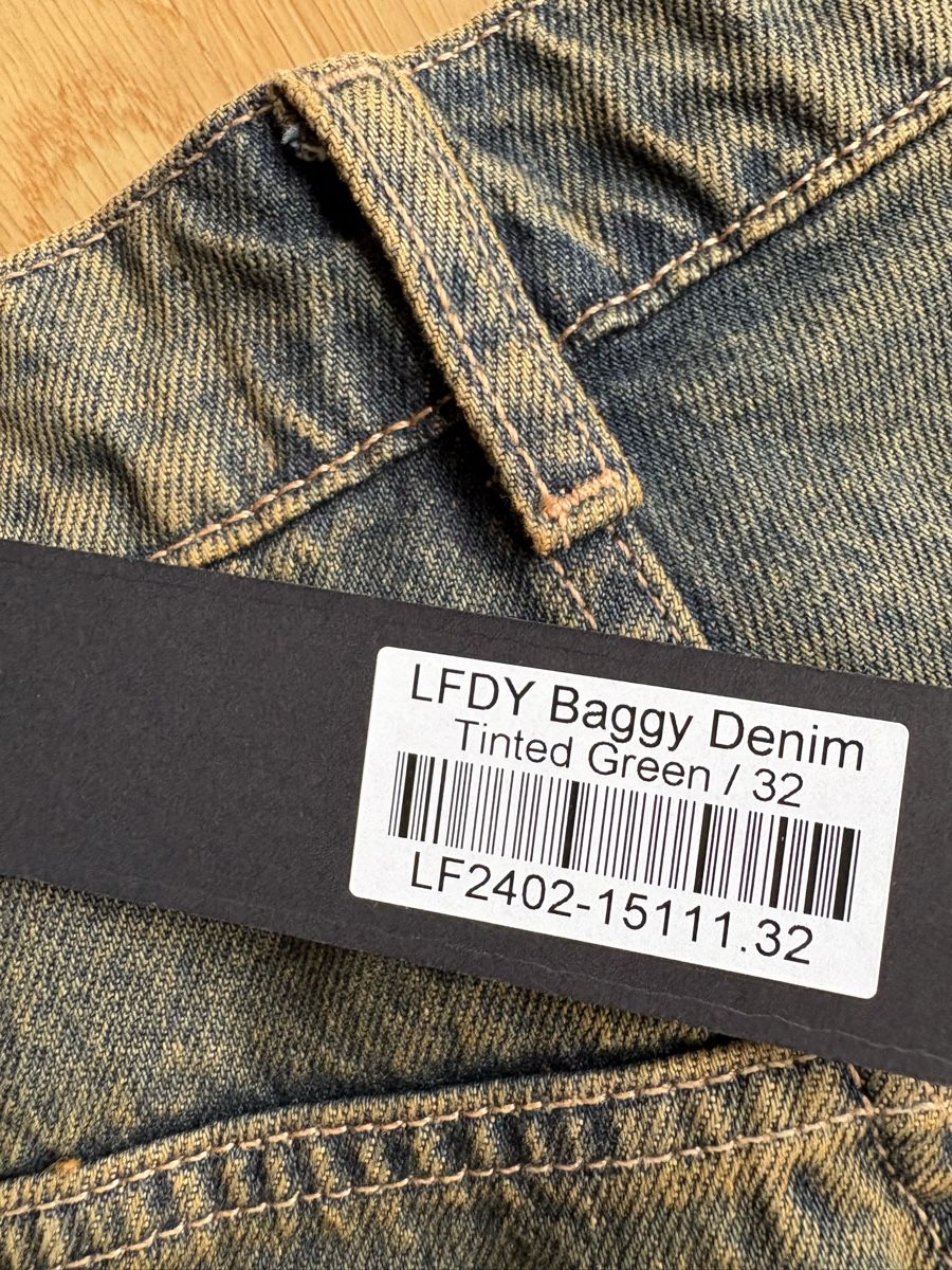 Live Fast Die Young Jeans: LFDY baggy denim jeans size 32 – Nuovo e nell'imballaggio originale da Oberbüren venduto da dav_hyc9 1