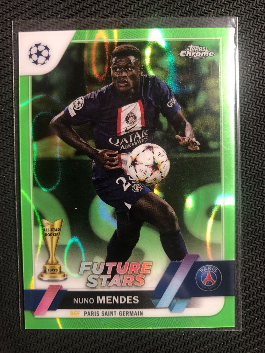 Topps Sammelbilder & Trading cards: Topps Chrome Nuno Mendes Psg green lava – Gebraucht aus Wangenried von Garagara