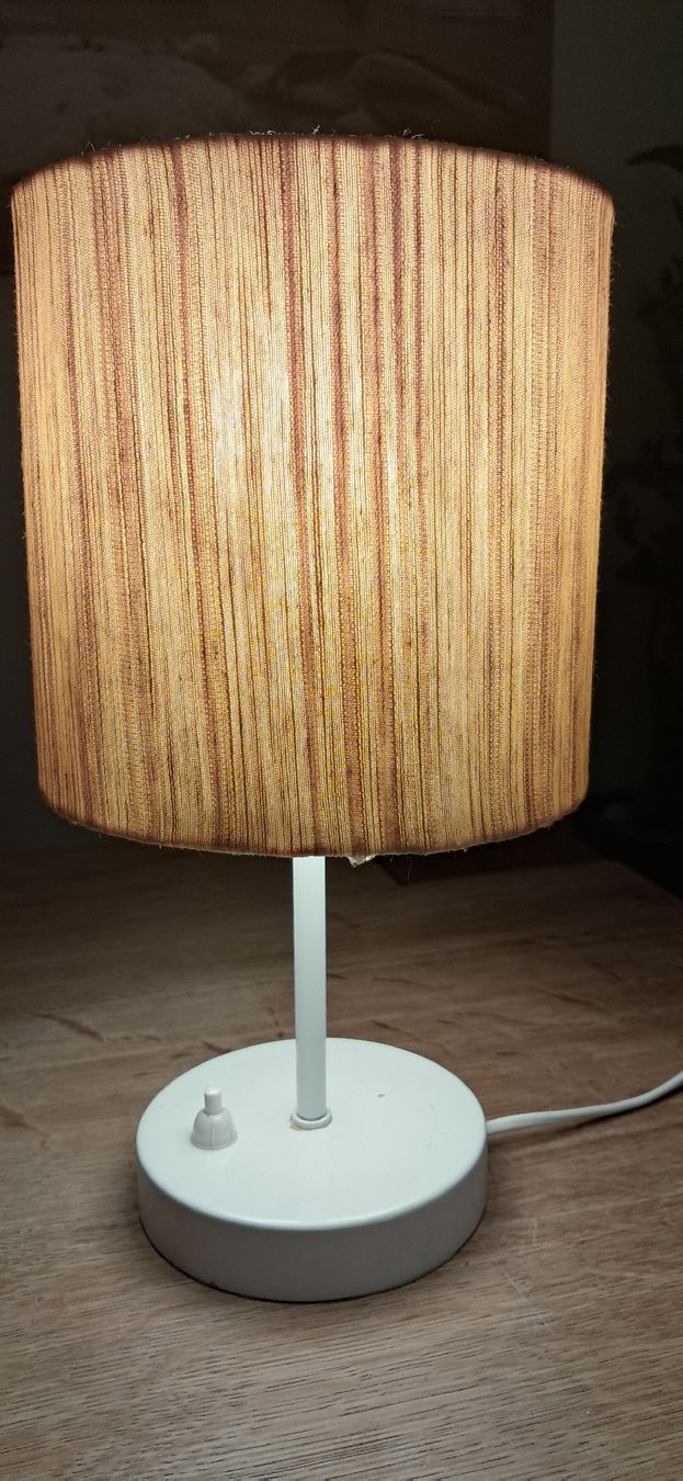 Lampade: Lampe ca. 70er Jahre – Usato da Nidau venduto da Darkpooh