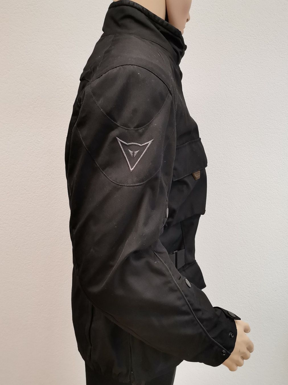 Dainese Giacche: DAINESE Motorradjacke Gr.48 schwarz – Usato da Schaffhausen venduto da Restwert_SH 1