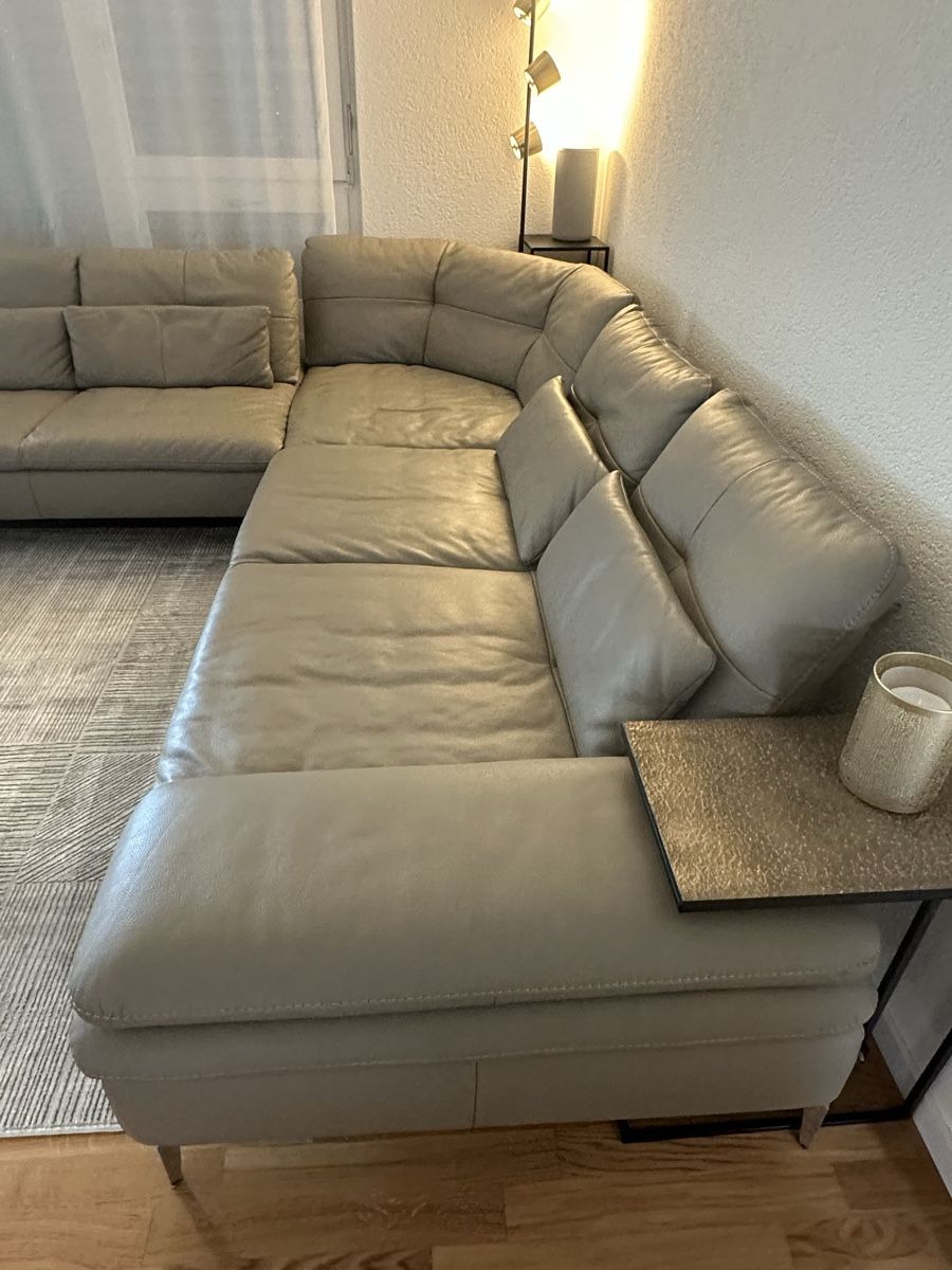 Divani: Ecksofa Carlotta – Usato da Rotkreuz venduto da nic_9wtg 1