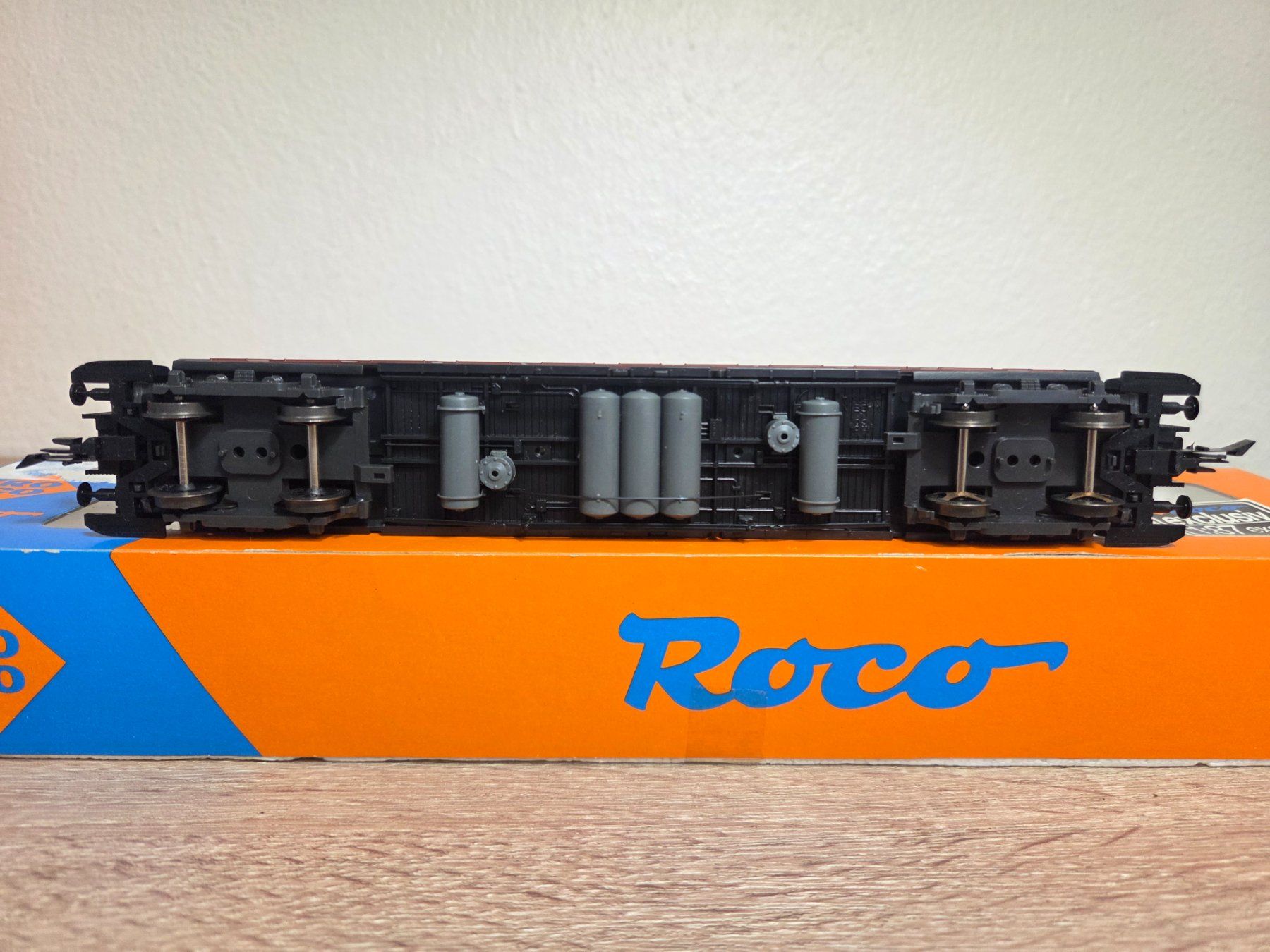 Roco Modellini di ferrovie: Roco 44218 Personenwagen 3.Kl H0 – Nuovo e nell'imballaggio originale da St-Aubin-Sauges venduto da Lo_Go 4