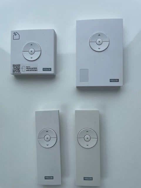 Telecomandi: Velux Fernbedienungen – Usato da Lachen SZ venduto da Claude6