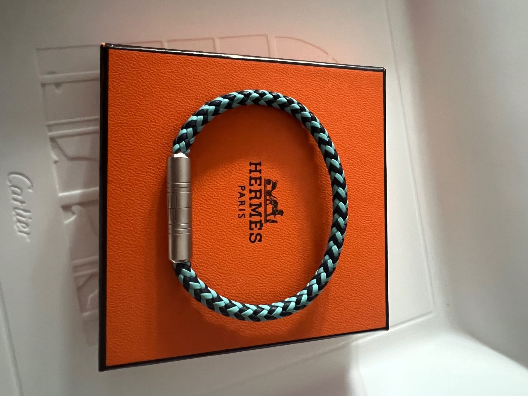 Hermès Bracelets: Bracelet Hermes cuir tressé – Neuf (Voir description) à Portalban par gumydep 1