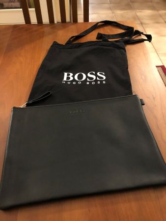 Busta porta laptop o borsa pelle nera Hugo Boss