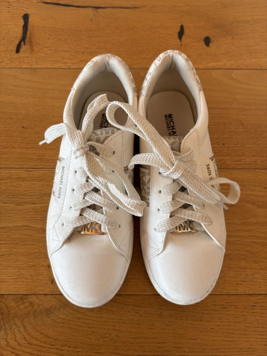 Michael Kors Scarpe per ragazze: Michael Kors Sneaker Weiss Gr. 33 – Usato da Estavayer-le-Lac venduto da constance-esta 1