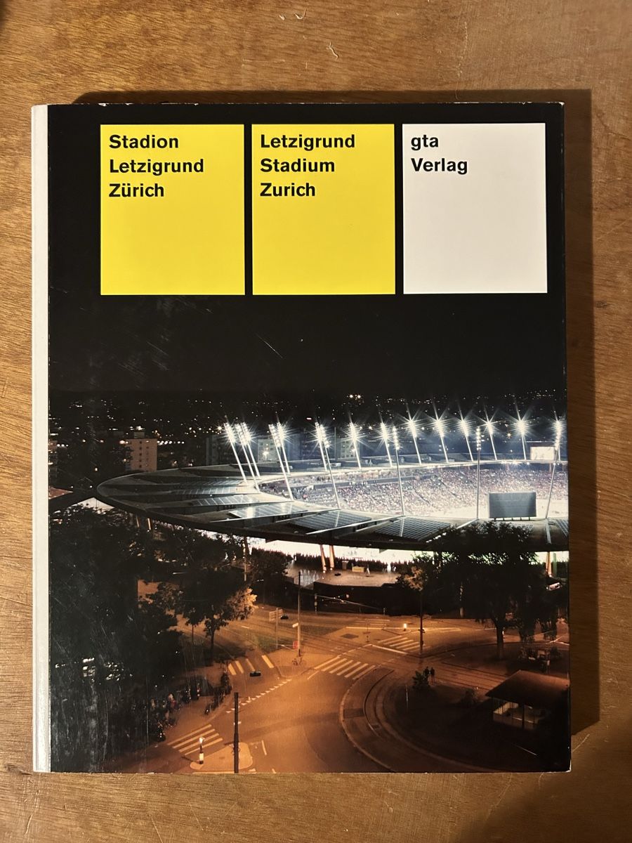 Livres: Stadion Letzigrund Zürich - gta – D'occasion à Zürich par WWehrle