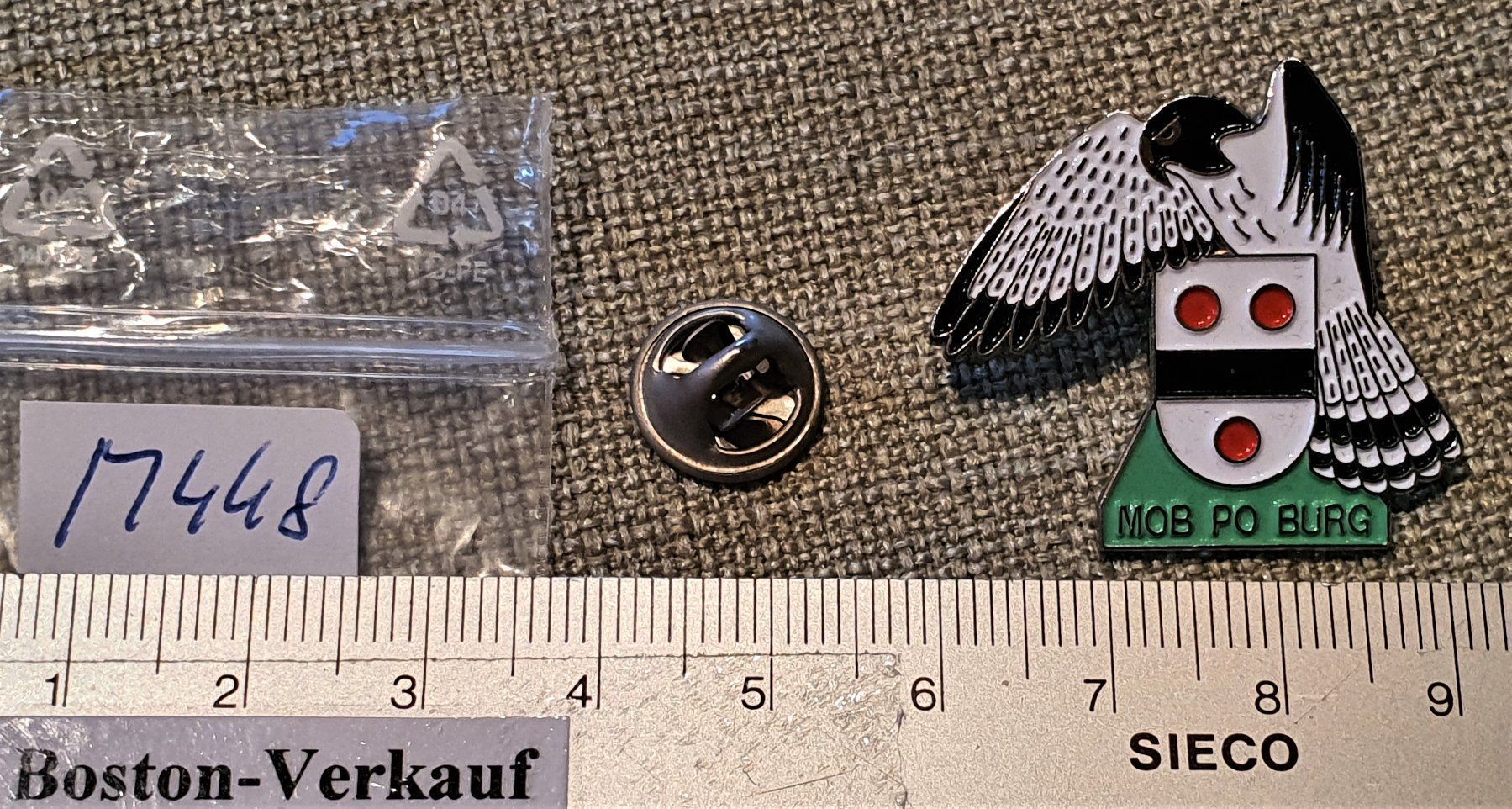 Plaketten & Abzeichen: M448 - Silberiger Pin MOB PO Burg – Gebraucht aus Reinach BL von Boston-Verkauf 2