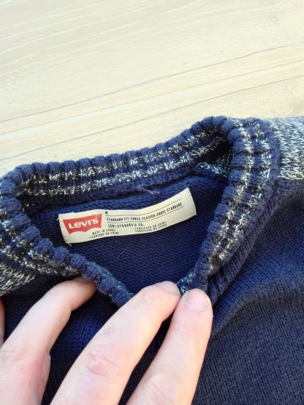 Pulls & Sweat-shirts: 2x Levi's Pulloves size M – D'occasion à Epalinges par bracelet123 3