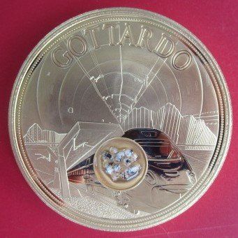 Medaglie: San Gotthardo - mit Stein - vergoldet - 50 mm - PP – Nuovo e nell'imballaggio originale da Luzern venduto da Horoskop1 1