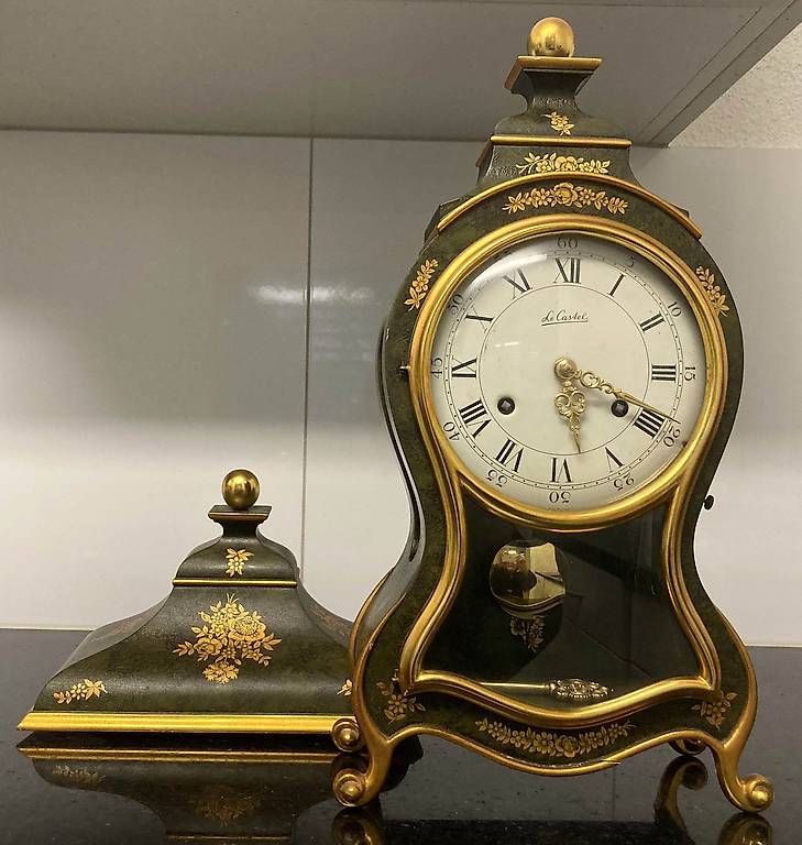 Orologi da terra & Orologi da parete: Neuenburger Pendule Le Castel mit Sockel – Usato da Oberengstringen venduto da Schmolli1