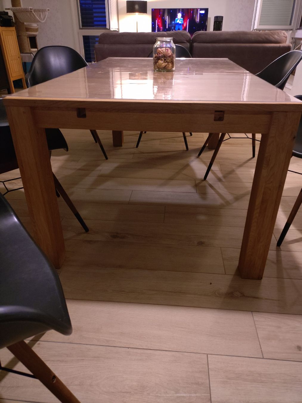 Tavoli: table en chêne massif superbe – Usato da Villarsel-Gibloux venduto da car_xdp9 1