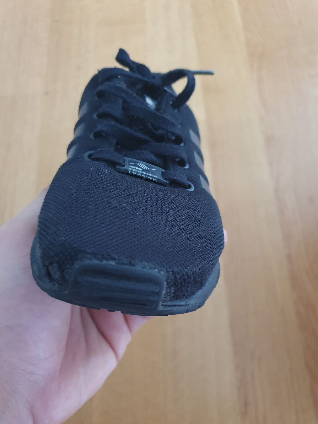 Adidas Scarpe per ragazzi: Schwarze Adidas Turnschuhe Gr. 32 – Usato da Altendorf venduto da caj_hry2 5