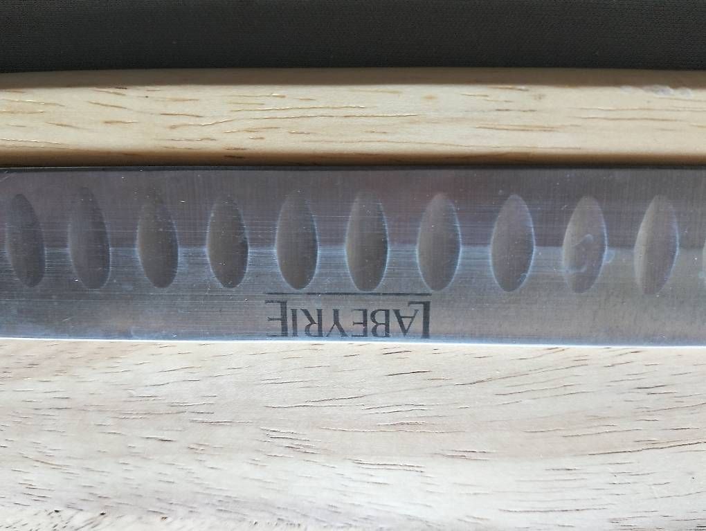 Coltelli da cucina: Planche et couteau à découper le saumon. – Usato da Cheyres venduto da Capitain 2