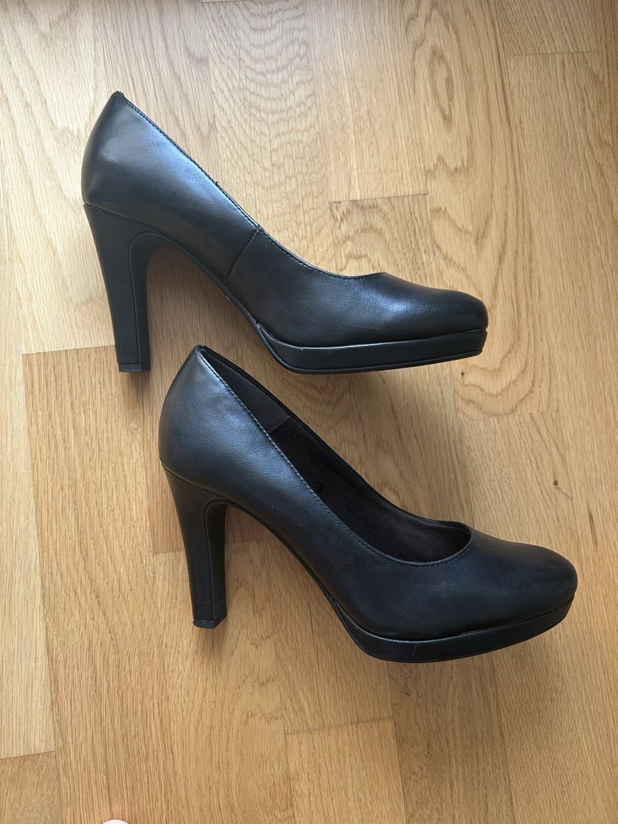 Tamaris Damenschuhe: Tamaris Plateau-Pumps in Schwarz – Gebraucht aus Opfikon von Sili121 3