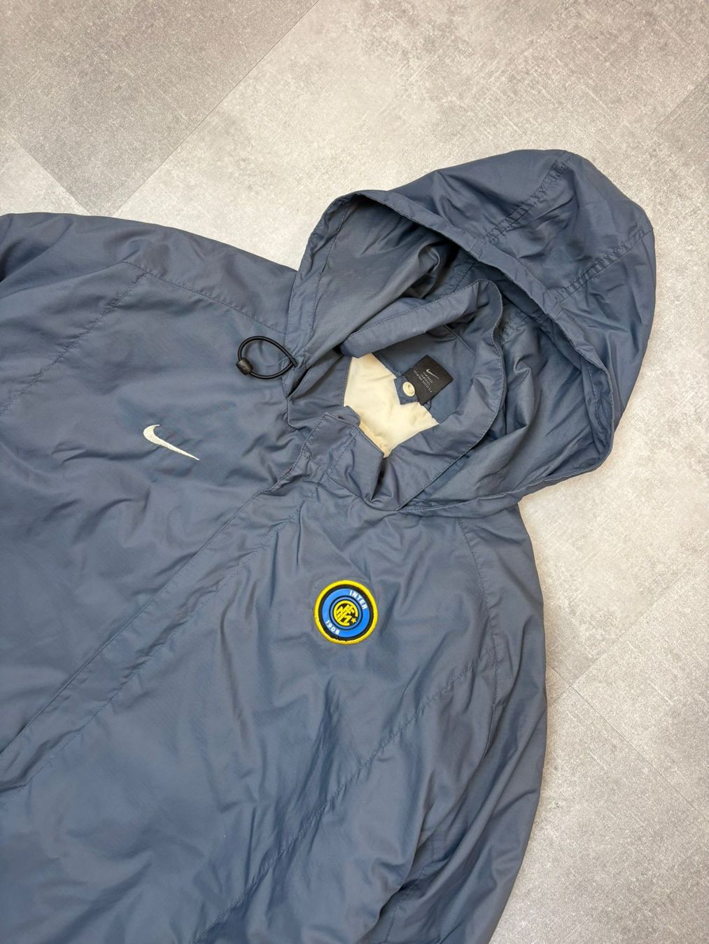Nike Giacche: Vintage Inter Mailand 2006 Regenmantel - Grösse L – Nuovo (secondo la descrizione) da Werdenberg venduto da hase.vintage 1