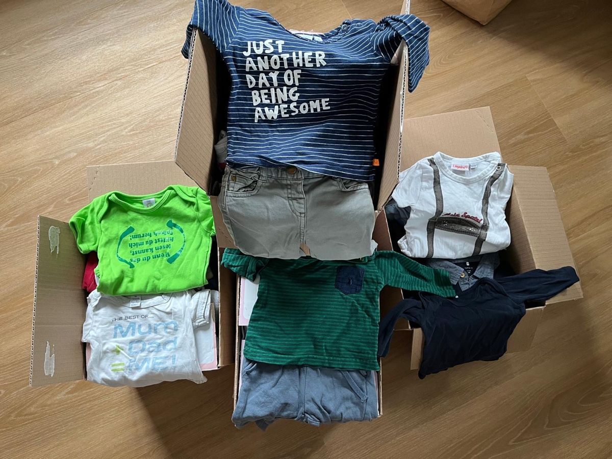 Kleiderpakete & -sets: Babykleidung – Gebraucht aus Oberhofen Thun'see von rok_g62m