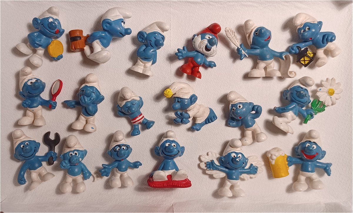 Statuette: 18x Schlümpfe Schtroumpfs PEYO -S09 – Usato da Morges venduto da vimajes12 2