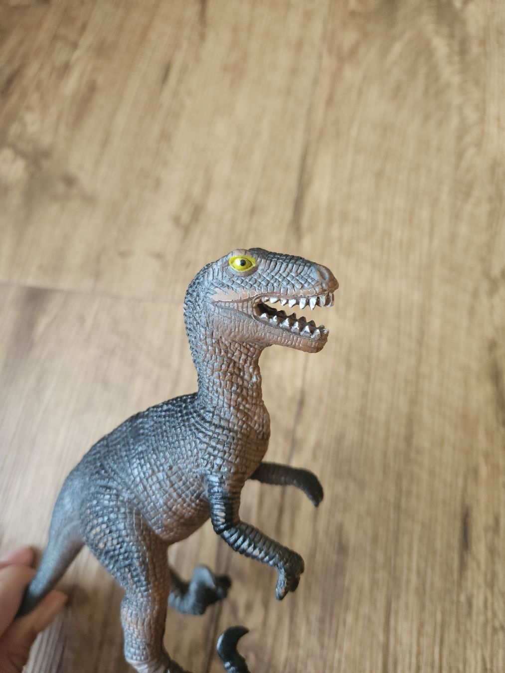 Figuren: Velociraptor Dinosaurier Spielfigur – Gebraucht aus Unterseen von Panini56 2