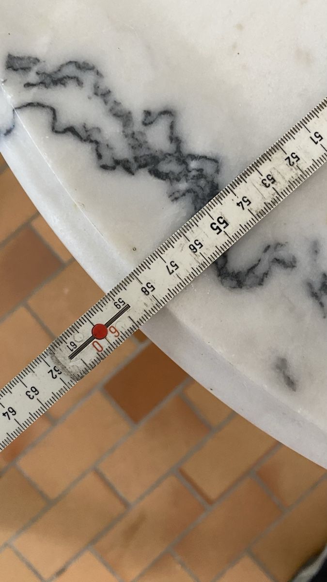 Tavoli: Marmortisch, Bistrotisch, – Usato da Oberhasli venduto da Kantenspringer 5