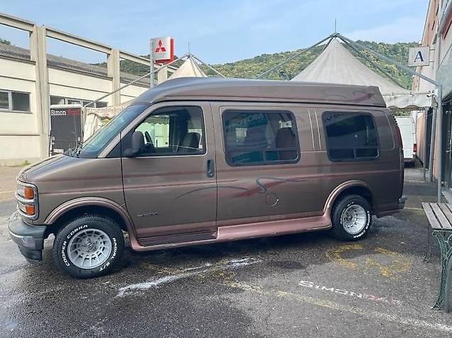 Chevrolet Automobili: Chevrolet Van Express 1500 5.0 V8 245cv – Usato da Agno venduto da SimonCar 2