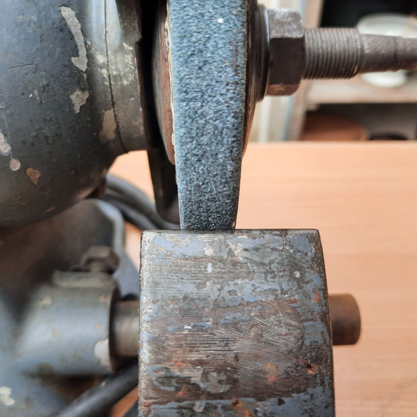Aiguiseuses & polisseuses: Schleifmaschine – D'occasion à Busswil BE par balu37 1