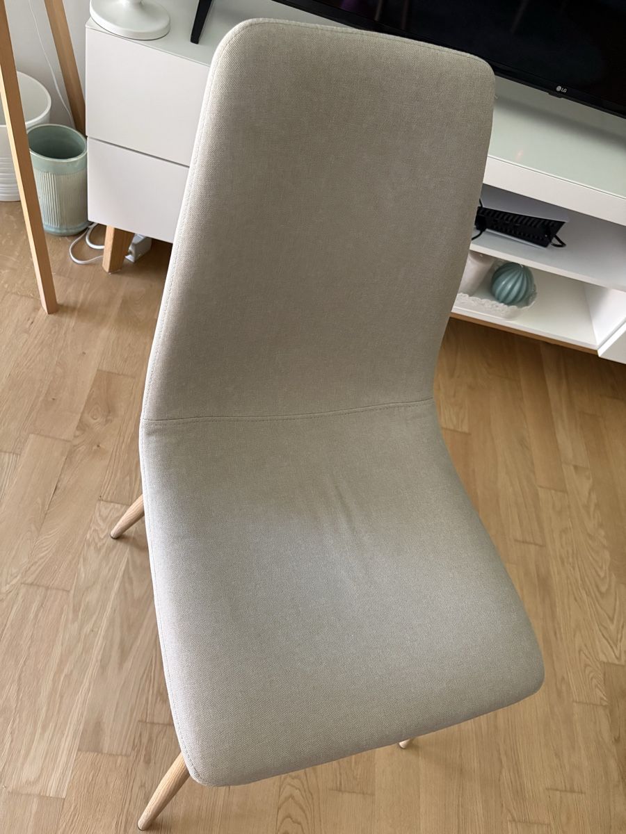 Livique Sedie: Essstühle zu Verkaufen – Usato da Horw venduto da vivianearnold_ 1