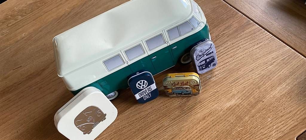 Tutte le decorazioni: VW Bus Blechdosen – Usato da Waldenburg venduto da Oliro75