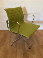 Vitra Eames Alu Chair Hopsak Stoff grün