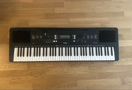 Piano électrique Yamaha PSR-EW310